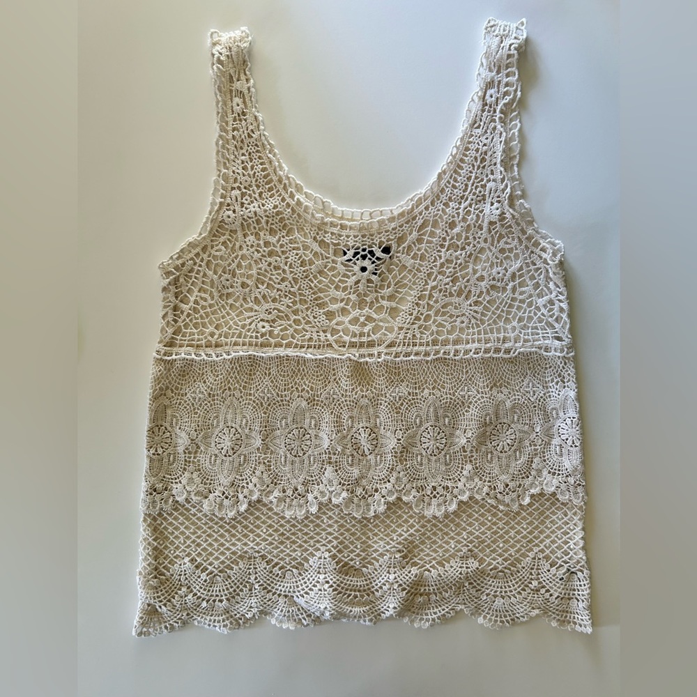 American Eagle Lace Crochet Tiered Cream Tank Top Size Small